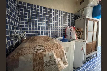 Casa à venda com 330m², 3 quartos e 7 vagas Casa à venda com 330m², 3 quartos e 7 vagasÁrea de Serviço