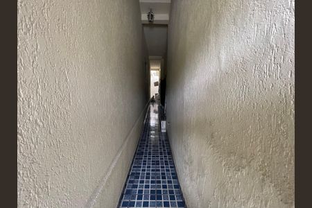 Casa à venda com 330m², 3 quartos e 7 vagas Casa à venda com 330m², 3 quartos e 7 vagasCorredor lateral