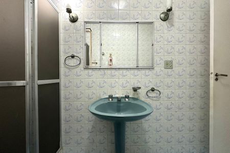 Apartamento à venda com 93m², 3 quartos e sem vaga Apartamento à venda com 93m², 3 quartos e sem vagaBanheiro Social