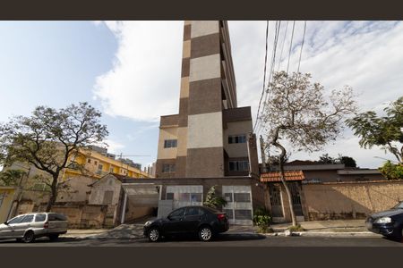 Apartamento à venda com 37m², 2 quartos e 1 vaga Apartamento à venda com 37m², 2 quartos e 1 vagaFachada