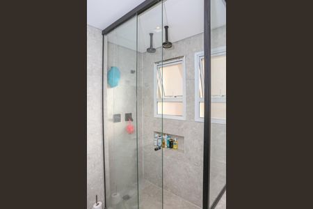 Apartamento à venda com 223m², 3 quartos e 4 vagas Apartamento à venda com 223m², 3 quartos e 4 vagasBanheiro da Suíte 1