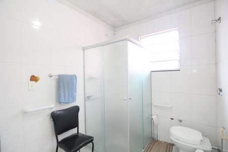 Casa à venda com 250m², 2 quartos e 2 vagasBanheiro 2