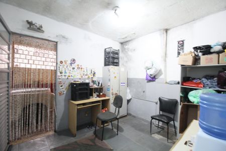 Casa à venda com 250m², 2 quartos e 2 vagasCozinha