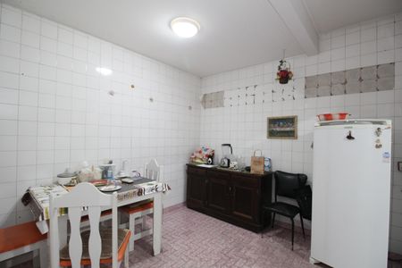 Casa à venda com 250m², 2 quartos e 2 vagasCozinha