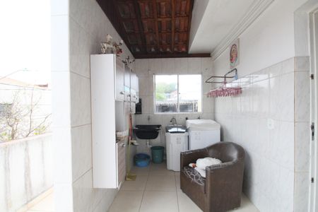 Casa à venda com 250m², 2 quartos e 2 vagasÁrea de Serviço
