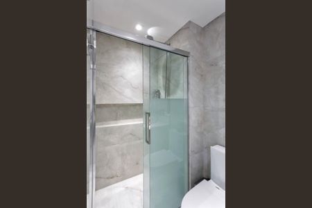 Apartamento à venda com 113m², 3 quartos e 2 vagas Apartamento à venda com 113m², 3 quartos e 2 vagasBanheiro 2