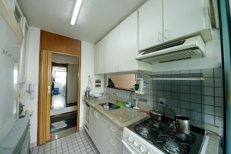 Apartamento à venda com 74m², 3 quartos e 1 vaga Apartamento à venda com 74m², 3 quartos e 1 vagaCozinha