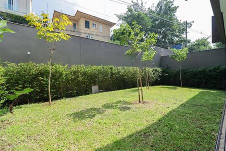 Casa de condomínio à venda com 548m², 4 quartos e 4 vagas