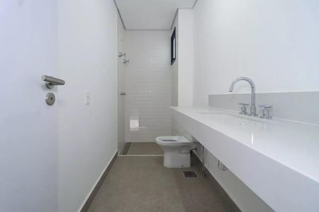 Casa de condomínio à venda com 548m², 4 quartos e 4 vagas
