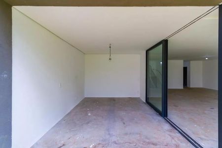 Casa de condomínio à venda com 515m², 4 quartos e 4 vagas
