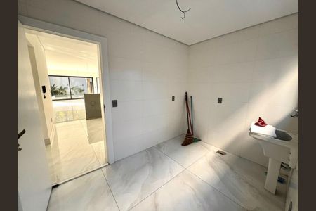 Casa de condomínio à venda com 286m², 4 quartos e 3 vagas