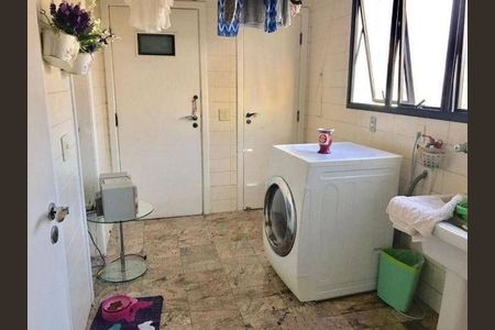 Apartamento à venda com 237m², 4 quartos e 3 vagas