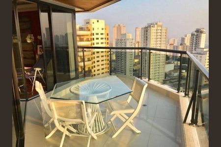 Apartamento à venda com 237m², 4 quartos e 3 vagas