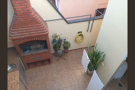 Casa à venda com 240m², 3 quartos e 2 vagas