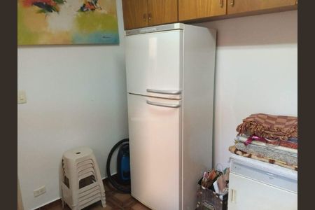 Casa à venda com 240m², 3 quartos e 2 vagas