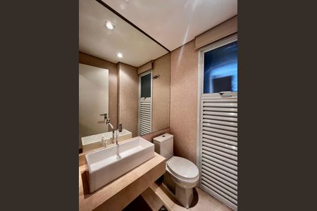 Apartamento à venda com 186m², 3 quartos e 3 vagas Apartamento à venda com 186m², 3 quartos e 3 vagasLavabo