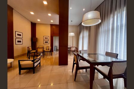 Apartamento à venda com 186m², 3 quartos e 3 vagas Apartamento à venda com 186m², 3 quartos e 3 vagasÁrea comum - Salão de festas