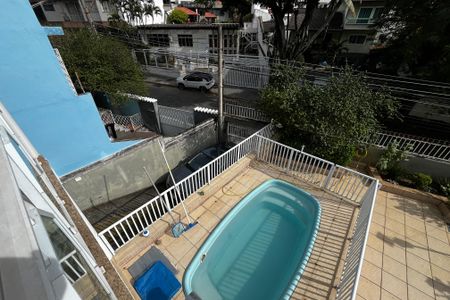 Casa à venda com 184m², 4 quartos e 4 vagasPiscina
