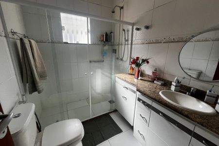 Casa à venda com 184m², 4 quartos e 4 vagasBanheiro