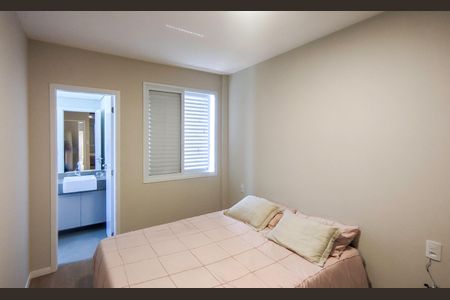 Apartamento à venda com 144m², 3 quartos e 2 vagas Apartamento à venda com 144m², 3 quartos e 2 vagasSuíte