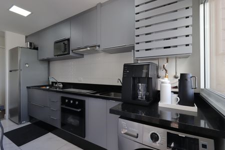 Apartamento à venda com 64m², 2 quartos e 1 vagaÁrea de Serviço