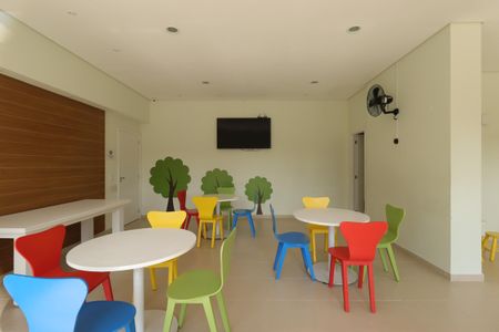 Apartamento à venda com 64m², 2 quartos e 1 vagaÁrea Comum - Salão de Festa Infantil