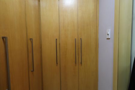 Casa à venda com 250m², 3 quartos e 3 vagasCloset da Suíte