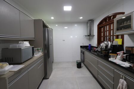 Casa à venda com 250m², 3 quartos e 3 vagasCozinha