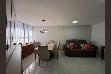 Apartamento à venda com 55m², 2 quartos e 1 vaga Apartamento à venda com 55m², 2 quartos e 1 vagaSala