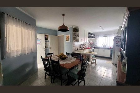 Casa à venda com 178m², 3 quartos e 3 vagas