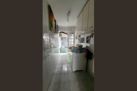 Casa à venda com 178m², 3 quartos e 3 vagas