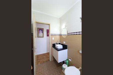 Casa à venda com 180m², 3 quartos e 2 vagasBanheiro 1