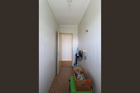 Casa à venda com 180m², 3 quartos e 2 vagasBanheiro 2