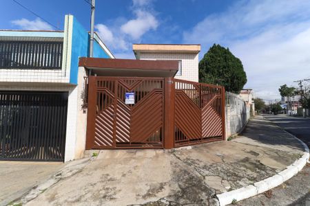 Casa à venda com 180m², 3 quartos e 2 vagasFachada