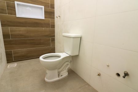 Casa de condomínio à venda com 142m², 3 quartos e 2 vagas Casa de condomínio à venda com 142m², 3 quartos e 2 vagasBanheiro da Suíte 3