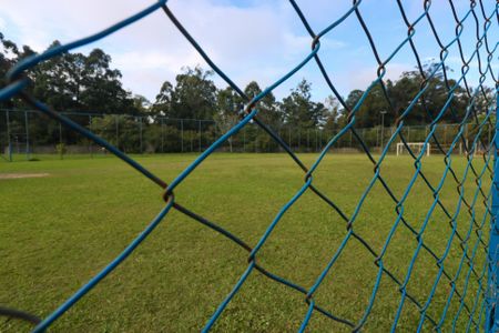 Casa de condomínio à venda com 142m², 3 quartos e 2 vagas Casa de condomínio à venda com 142m², 3 quartos e 2 vagasCampo de futebol