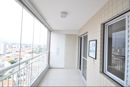 Apartamento à venda com 157m², 2 quartos e 3 vagasSacada da Sala