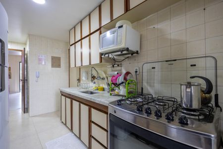 Apartamento à venda com 130m², 3 quartos e 2 vagas Apartamento à venda com 130m², 3 quartos e 2 vagasCozinha
