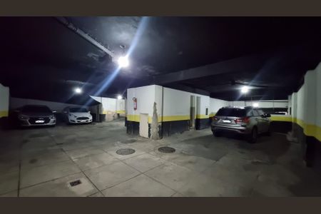 Apartamento à venda com 130m², 3 quartos e 2 vagas Apartamento à venda com 130m², 3 quartos e 2 vagasGaragem