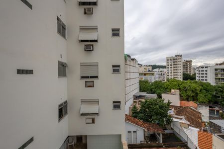 Apartamento à venda com 130m², 3 quartos e 2 vagas Apartamento à venda com 130m², 3 quartos e 2 vagasQuarto 2 Vista