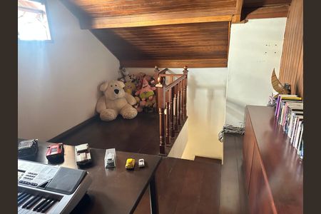 Casa de condomínio à venda com 444m², 4 quartos e 6 vagas