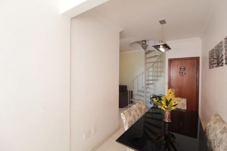 Apartamento à venda com 110m², 2 quartos e 1 vagaSala