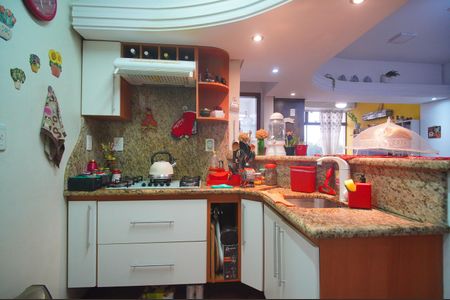 Apartamento à venda com 79m², 2 quartos e 1 vagaCozinha