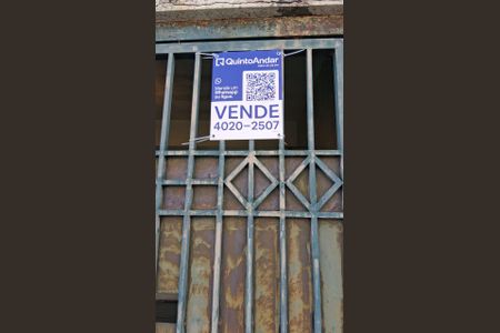 Casa à venda com 120m², 2 quartos e 2 vagas Casa à venda com 120m², 2 quartos e 2 vagasPlaca QR