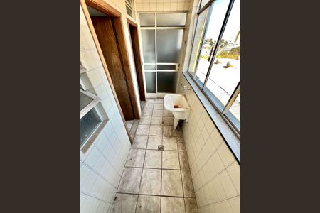 Apartamento à venda com 85m², 3 quartos e 2 vagas Apartamento à venda com 85m², 3 quartos e 2 vagasÁrea de Serviço