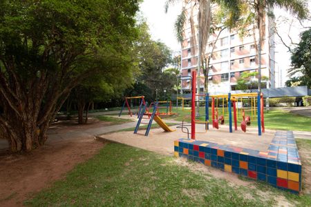 Apartamento à venda com 87m², 3 quartos e 2 vagas Apartamento à venda com 87m², 3 quartos e 2 vagasÁrea comum - Playground