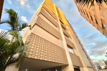 Apartamento à venda com 48m², 1 quarto e 1 vaga Apartamento à venda com 48m², 1 quarto e 1 vagaFachada