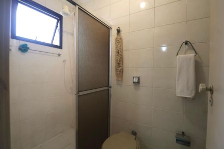 Apartamento para alugar com 70m², 2 quartos e 1 vaga Apartamento para alugar com 70m², 2 quartos e 1 vagaBanheiro Suíte