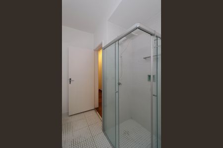 Apartamento à venda com 96m², 3 quartos e 1 vaga Apartamento à venda com 96m², 3 quartos e 1 vagaBanheiro Social