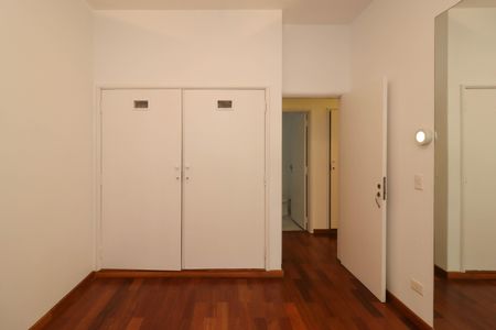 Apartamento à venda com 96m², 3 quartos e 1 vaga Apartamento à venda com 96m², 3 quartos e 1 vagaQuarto 2